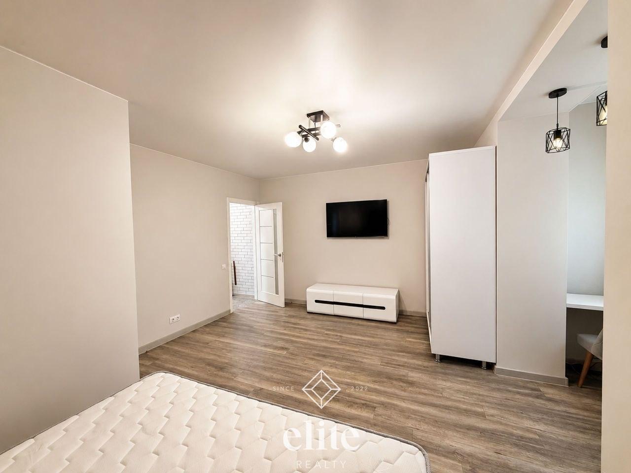 elite realty image