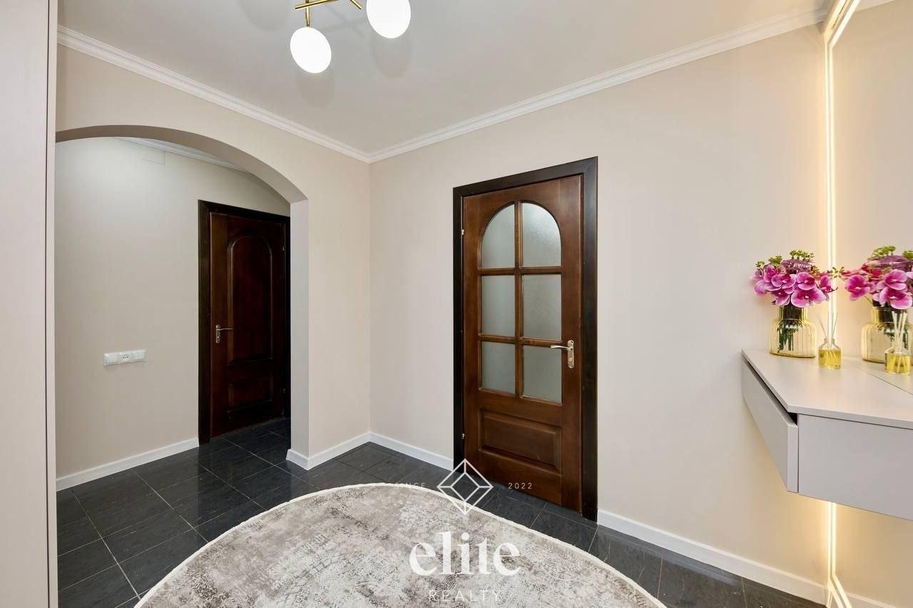 elite realty image