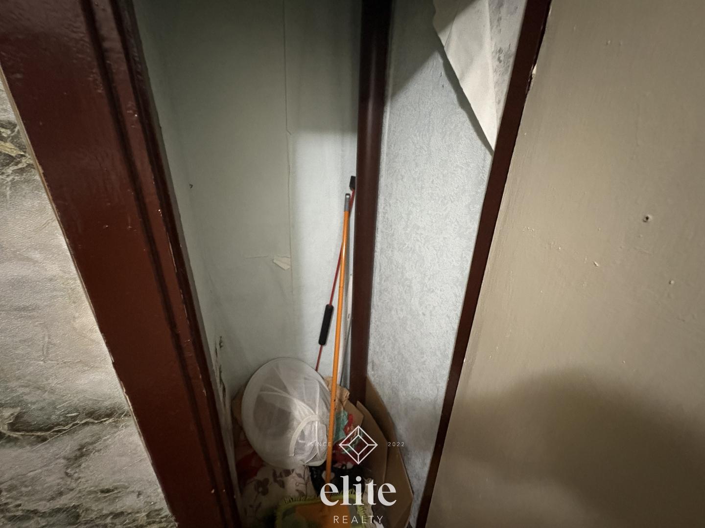 elite realty image