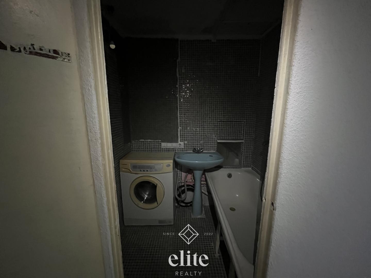 elite realty image