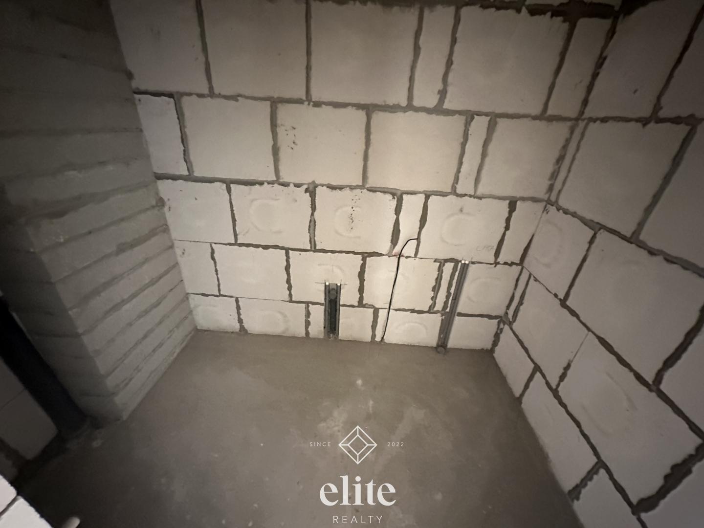 elite realty image