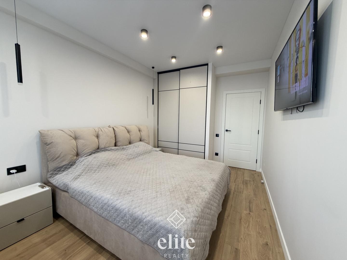 elite realty image