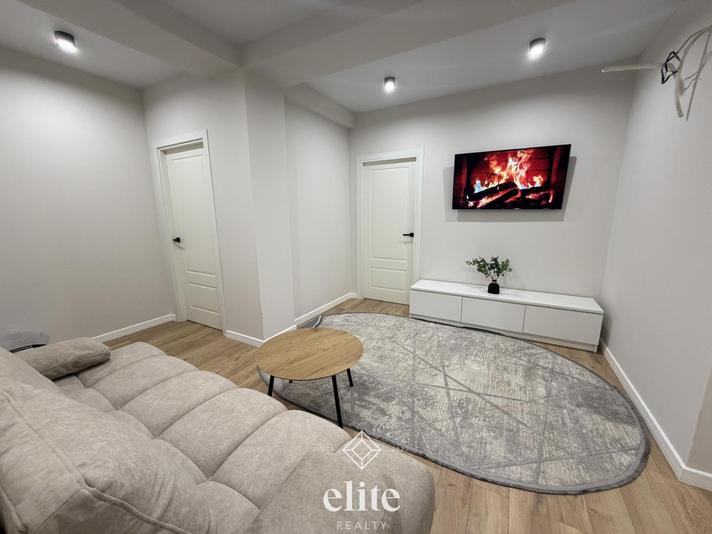 elite realty image