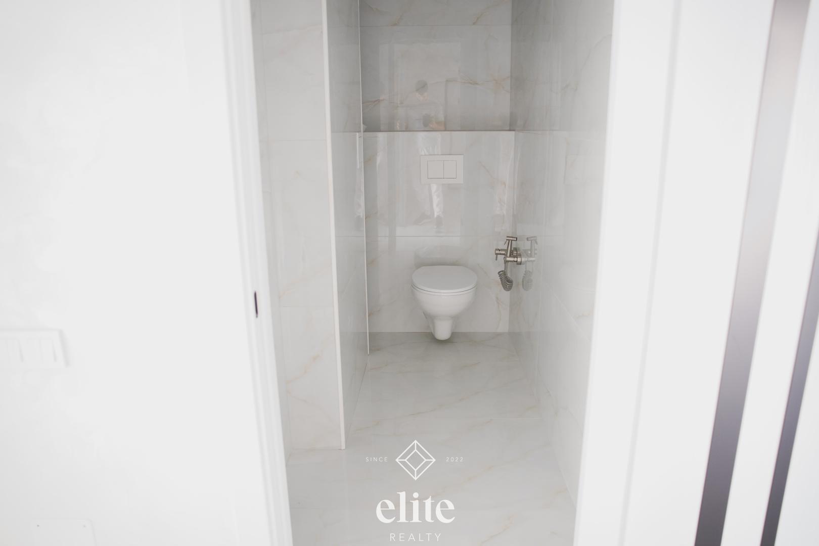 elite realty image
