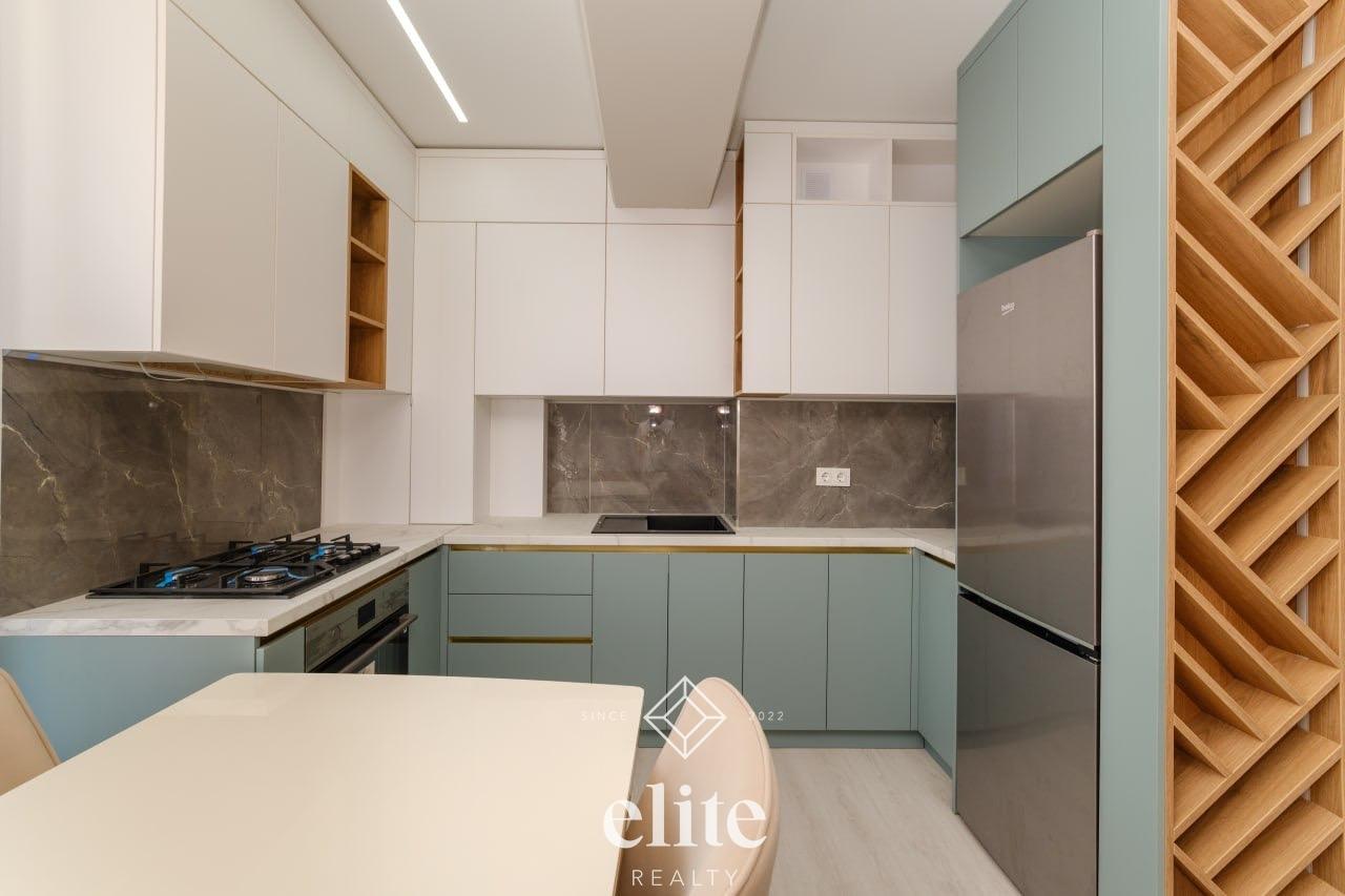 elite realty image
