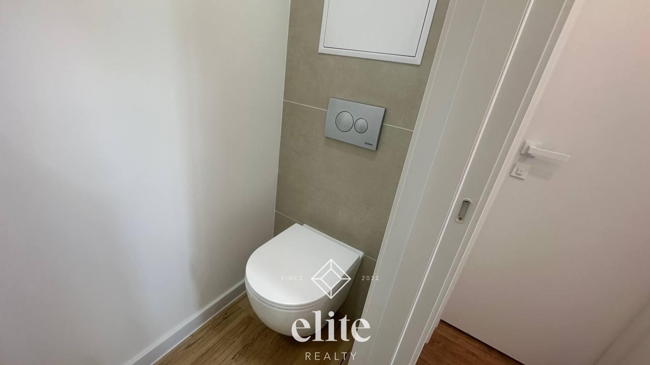 elite realty image
