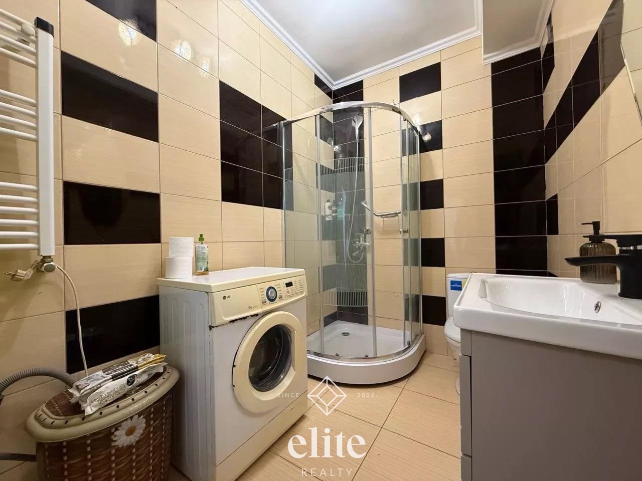 elite realty image
